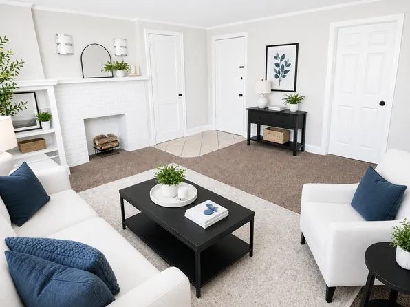 Kamin Apartments