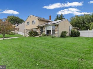 106 S Pelham Rd, Voorhees, NJ 08043
