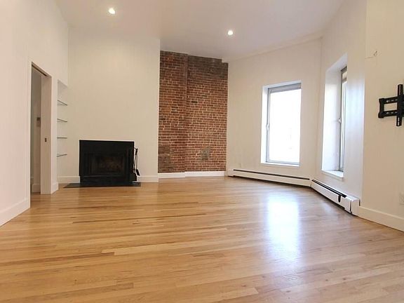 5th image of 100 W 81st St APT 3D