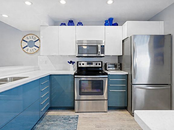3rd image of 854 Bird Bay Way #190