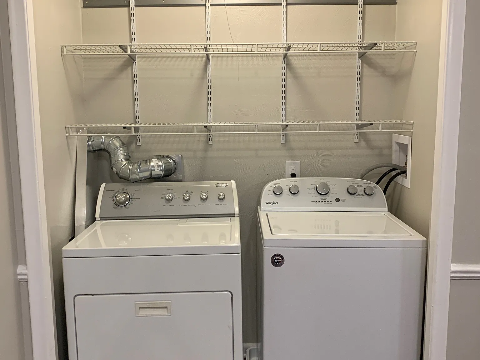 2 bed, 968 sqft, $1,300 — Photo 4