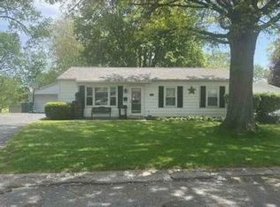1485 Meadow Dr, Galesburg, IL 61401