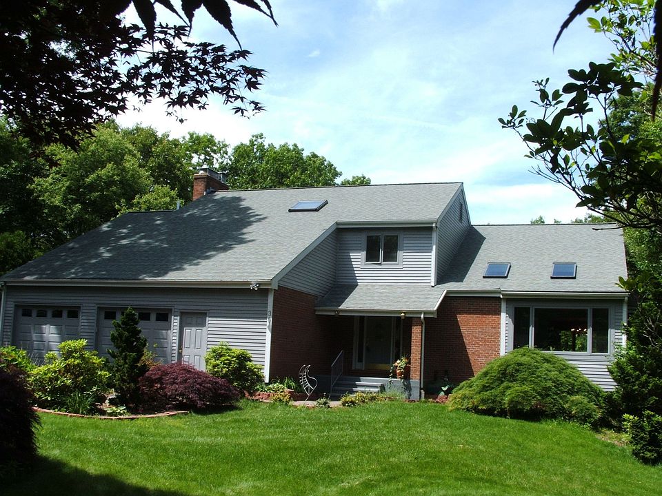 2nd image of 30 Childs Rd