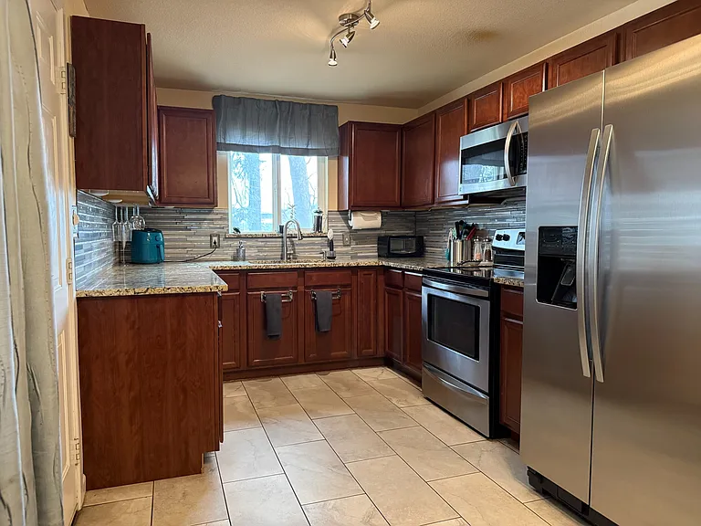 1201 W Kentucky Ave — Photo 8