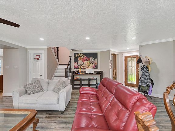4th image of 19015 Remington Bend Dr