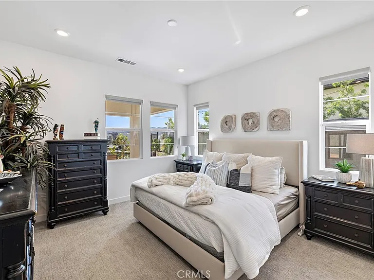 896 Sunrise Rd — Photo 28