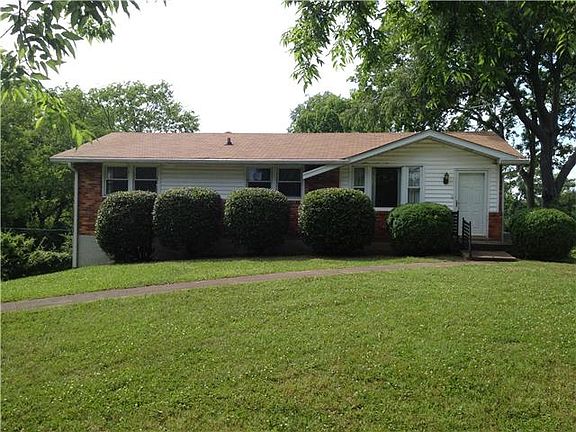 2nd image of 172 Cumberland Dr