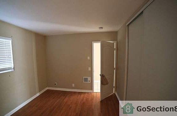 5th image of 5164 Landis St