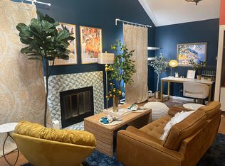 1405 Broadway St APT 313, Boulder, CO 80302