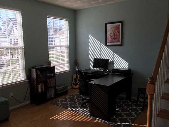 5th image of 1005 Joan Ct