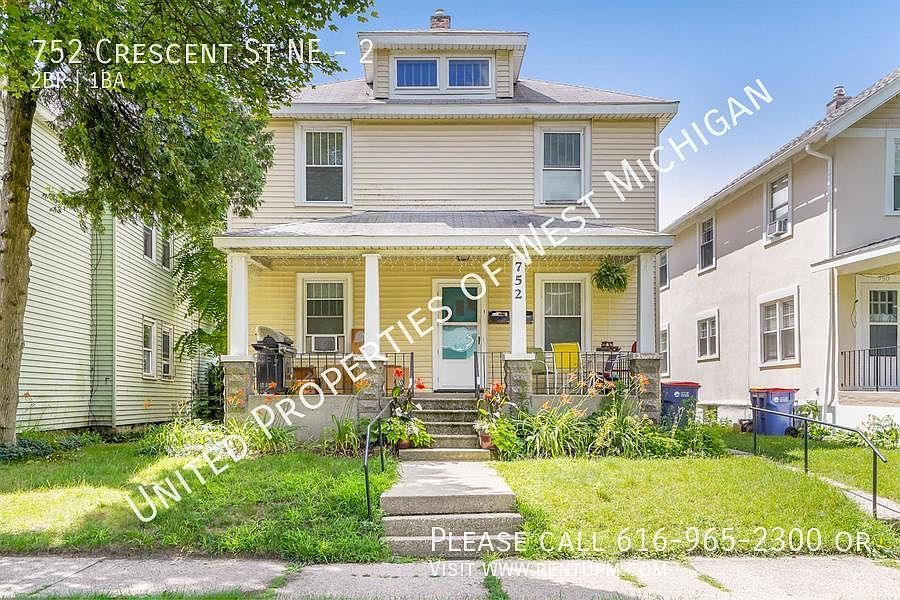 1st image of 752 Crescent St NE #2