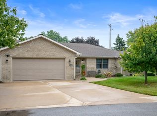 1521 Hutchins Dr, Kokomo, IN 46901