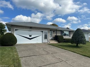 3412 Coventry Dr, Parma, OH