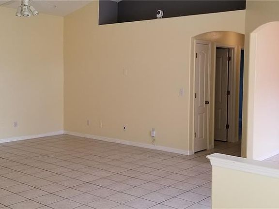 3rd image of 10510 Cedar Forest Cir