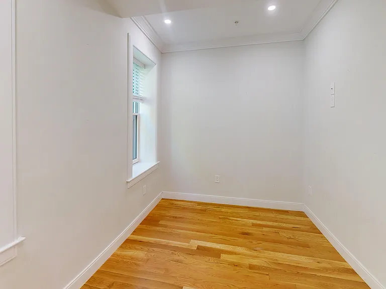 53 Joy St #8 — Photo 7