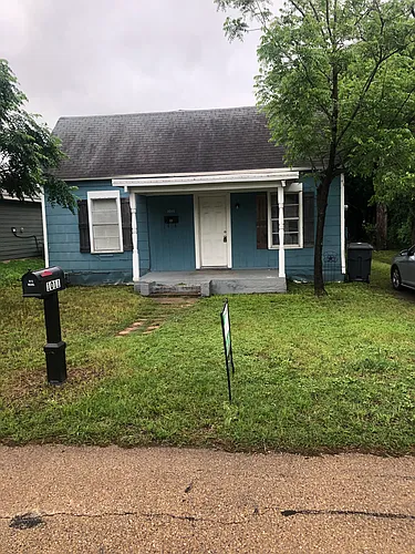 1011 Earle Ave Photo 1
