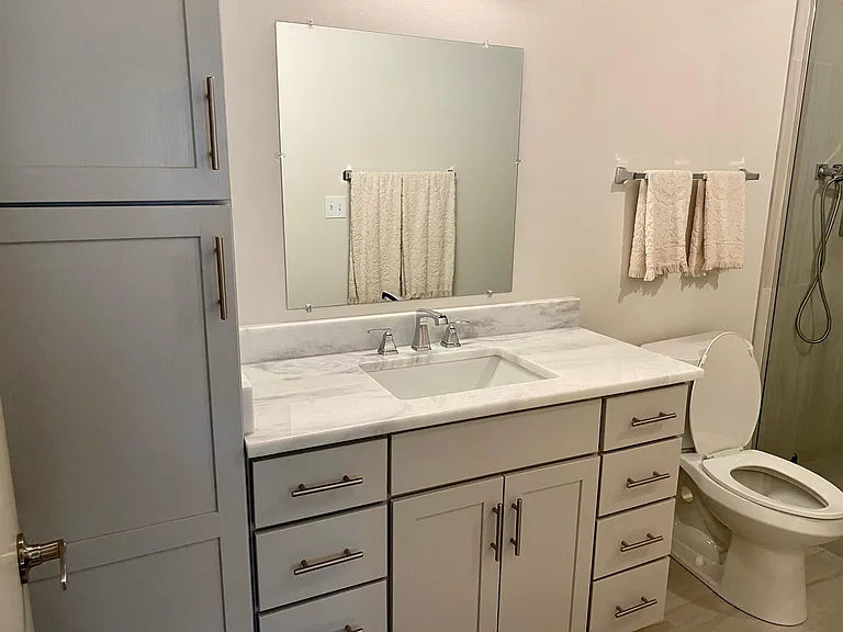 Quartz counter tops