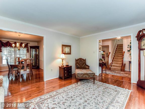 5th image of 8454 Broken Arrow Ct