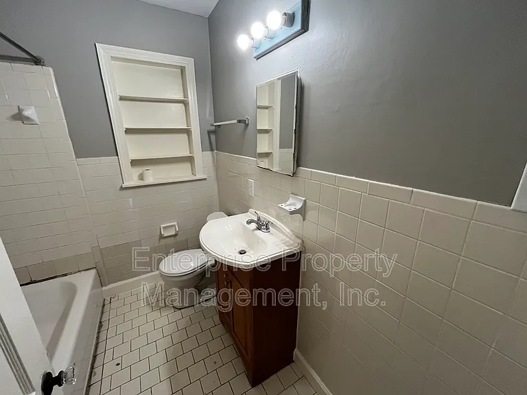 609 Houston St — Photo 9