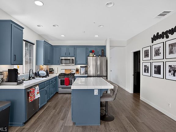 4th image of 17040 Red Cedar Ct