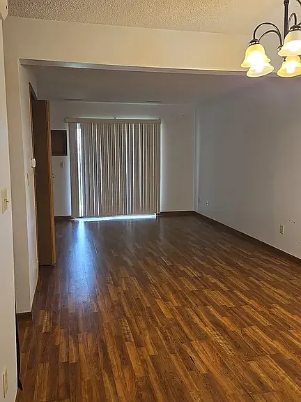 425 6th Ave #A — Photo 3