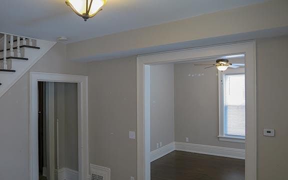 3rd image of 325 E Lincoln Ave