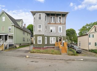 16 Barclay St, Worcester, MA 01604