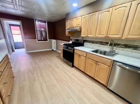 1414 67th St Floor 1, North Bergen, NJ 07047