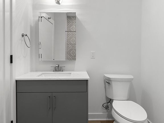 3rd image of 180 Morris Ave #406