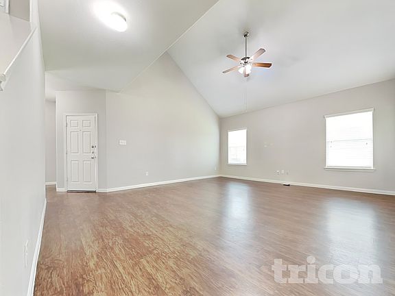 4th image of 2335 Gianna Way