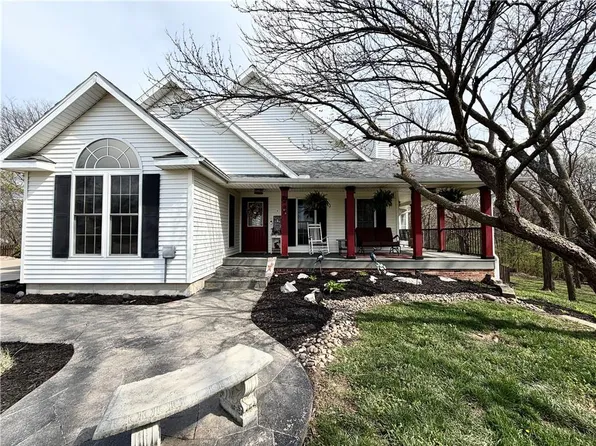 9 SW 260th Rd, Warrensburg, MO 64093