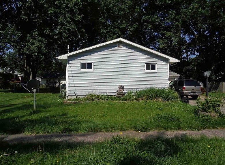 1st image of 343 Boston Ave