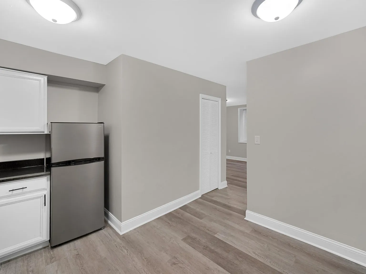 215 East Street - 4 — Photo 3