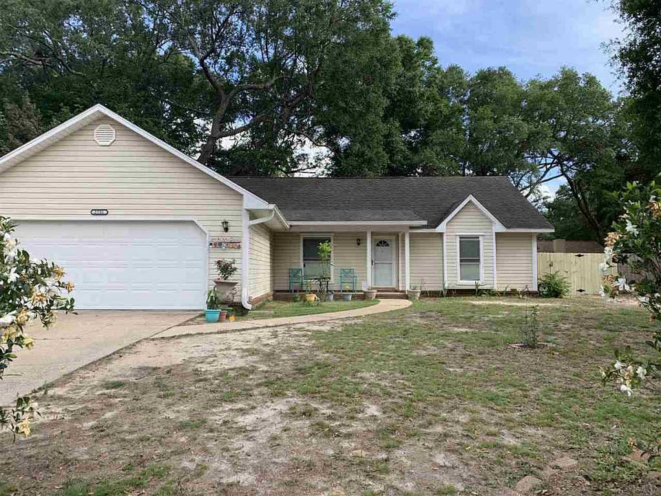 1st image of 2751 Honeywood Dr
