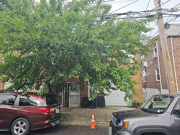 4th image of 2940 Mickle Ave