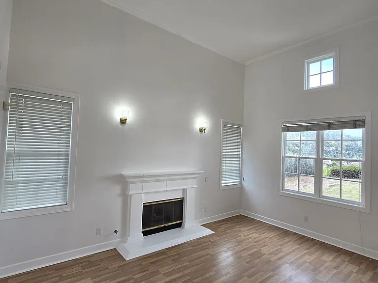 24932 Normans Way — Photo 8