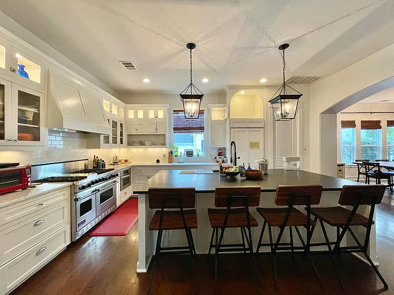 3106 Grandview St — Photo 10