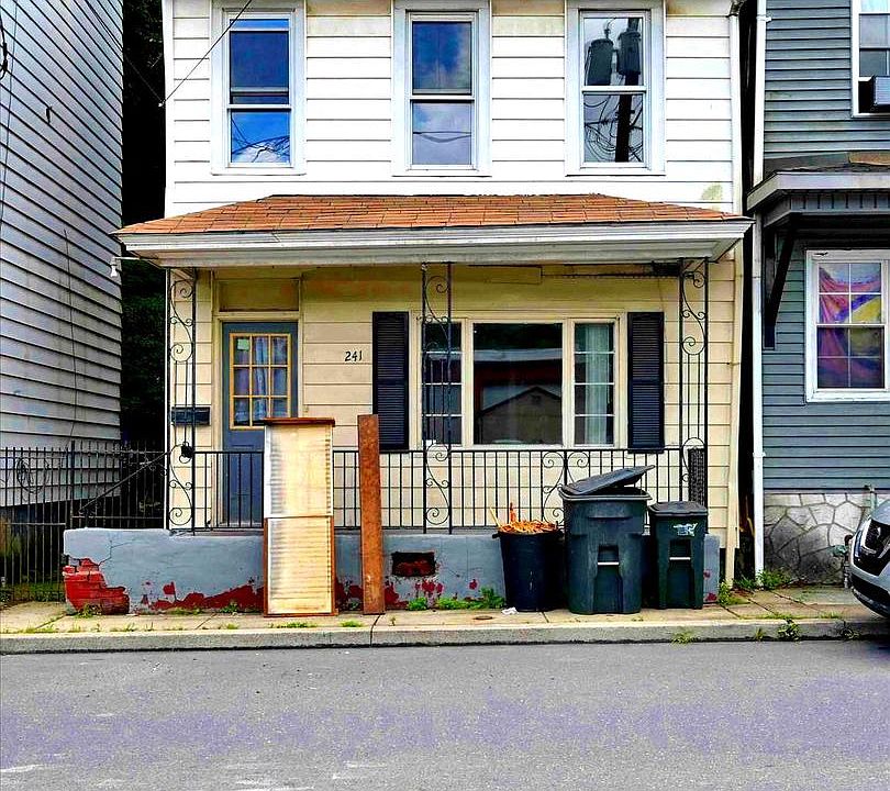 1st image of 241 Peacock St