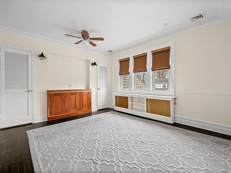 29 Chestnut Ave — Photo 12