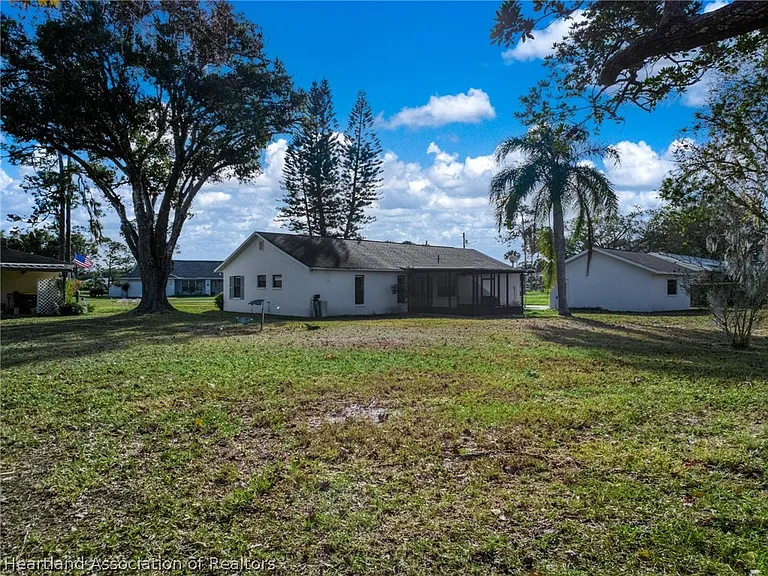 3407 Divot Rd — Photo 32
