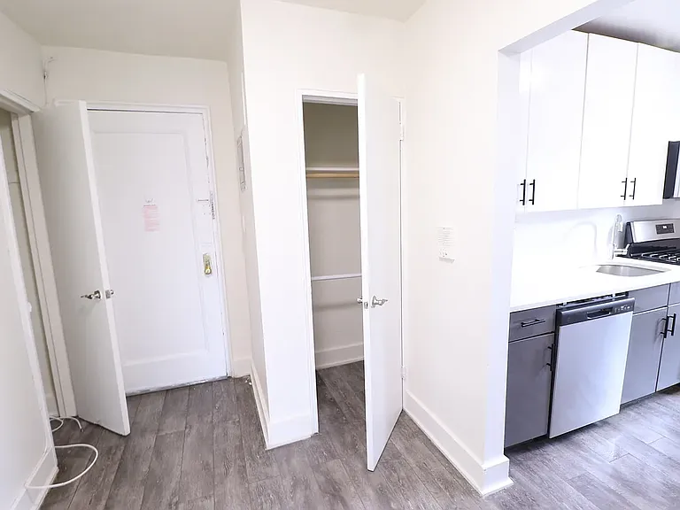 13257 Sanford Ave #6B — Photo 7