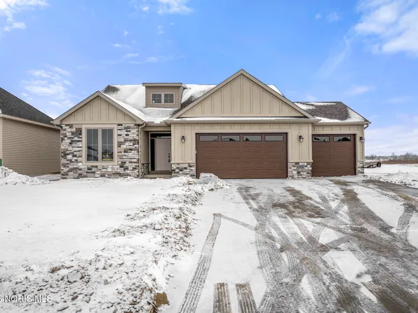 9233 Summer Song Ln, Sylvania, OH 43560