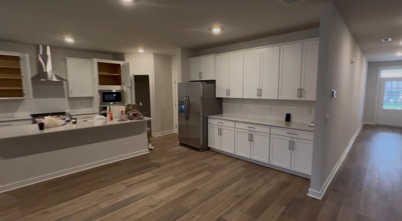 4 bed, 3.5 bath, 2872 sqft, $3,550 — Photo 2