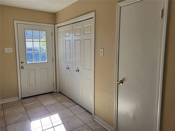 5th image of 300 Live Oak Blvd