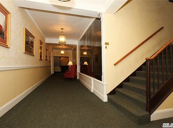 2nd image of 360 Stewart Ave
