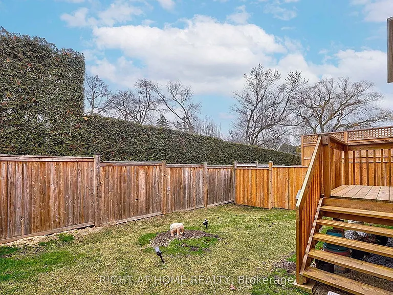15 Culloden Ct #BASEMENT — Photo 2