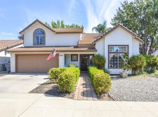 358 W Fallbrook Ave, Clovis, CA 93611