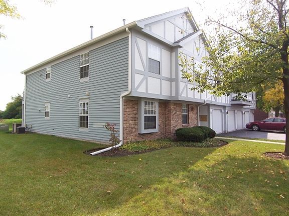 2nd image of 1194 Ballantrae Pl APT C