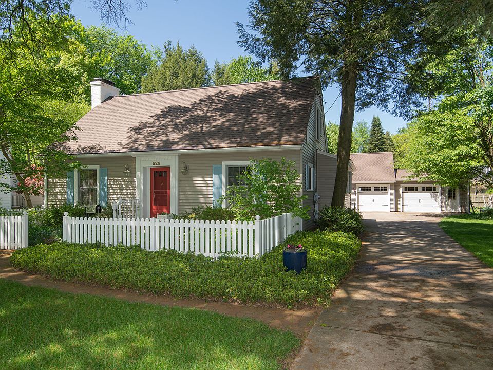 1st image of 529 Pinehurst Blvd
