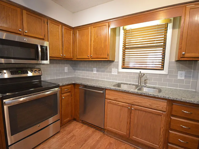 616 Applecross Dr — Photo 9